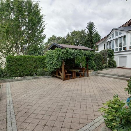 H41 Inn Hotel Garni Freiburg (Adults Only) Гунделфинген Екстериор снимка